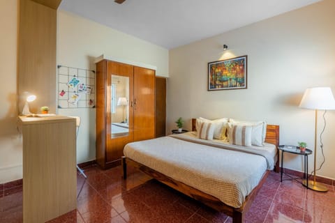 Bed, Photo of the whole room, Bedroom, wardrobe