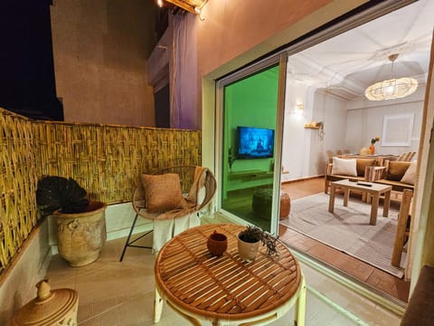 Balcony/Terrace, Seating area, Evening entertainment