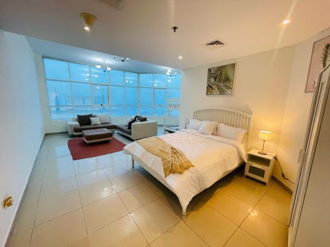 panorama sea view luxury apartment 3 bedroom VIP Apartment hotel in Ajman