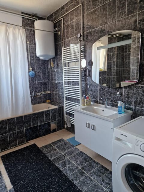 Bath, towels, washing machine, dryer