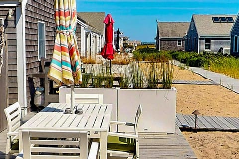 Anchorage Escape House in North Truro