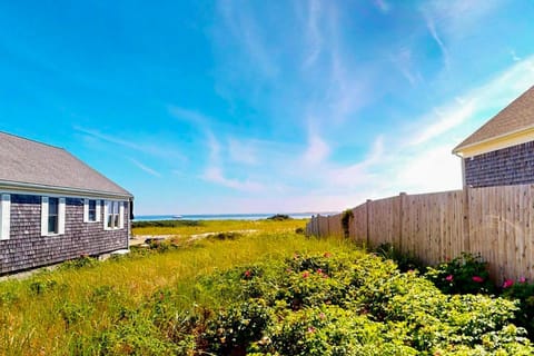 Anchorage Escape House in North Truro
