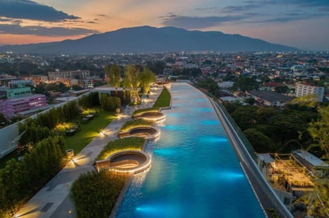 Property building, Swimming pool