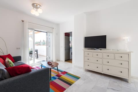 TV and multimedia, Living room, Seating area