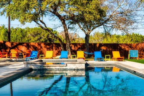 Pool view, Swimming pool, sunbed