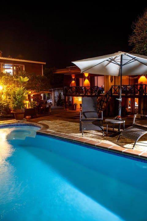 Swimming pool, Swimming pool