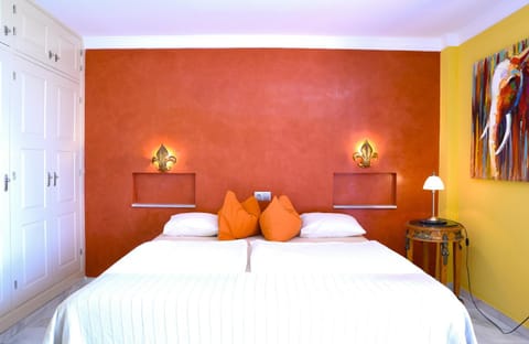 Bedroom, wardrobe