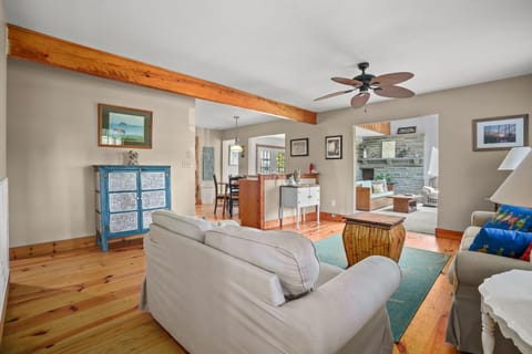 Shady Side - Water access, screened porch! House in Chincoteague Island