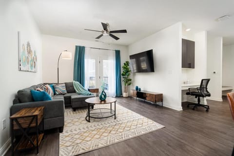 Grandeur Unit Royal 103 Apartment in Indiana