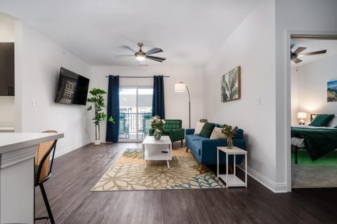 Verdant Retreat 2BR 2BA Spacious 2 KingBeds GymWFH Apartment in Indiana