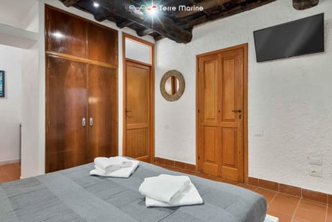 Sunflower, Terre Marine Apartment in Riomaggiore