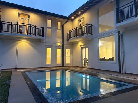 Property building, Swimming pool