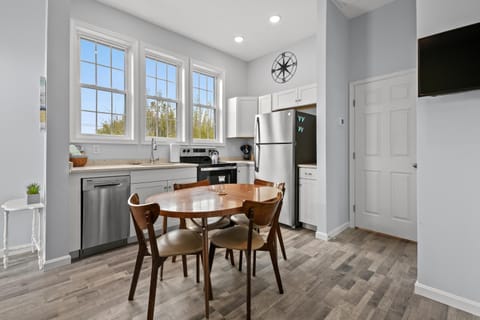 Stella della Baia - Close to town, Brand new! House in Chincoteague Island