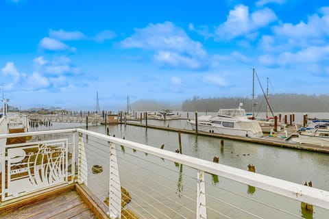 The Turtle Suite, Dolphin Suite, & Sea Horse Suite Apartment in Oregon