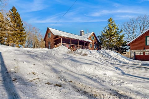 The Cabin & Loft Fort Defiance Cabin in Barnard