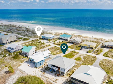 Property building, Bird's eye view, Beach