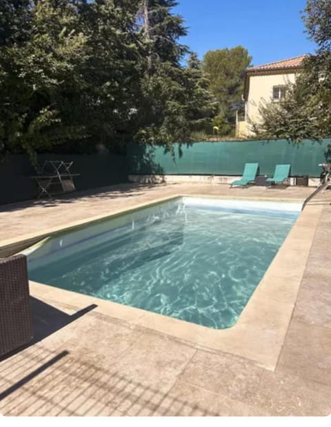 Le Clos d'Aix Célony studio 9 parking Apartment in Aix-en-Provence