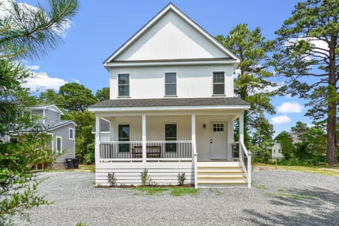 Tranquility - Brand new home in quiet location! House in Chincoteague Island