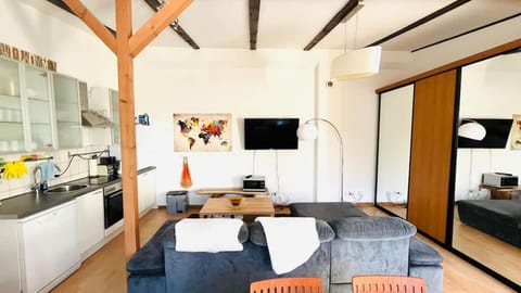 Loft MOIN near NDR UKE ZOO Apartment hotel in Hamburg