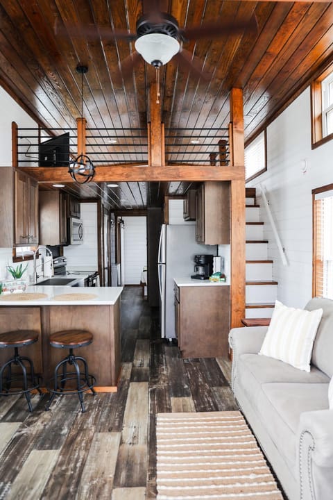 The Family Truckster (In The Pines at KY Lake) 120 Pine Grove Lane, Dover, TN 37058 House in Lake Barkley