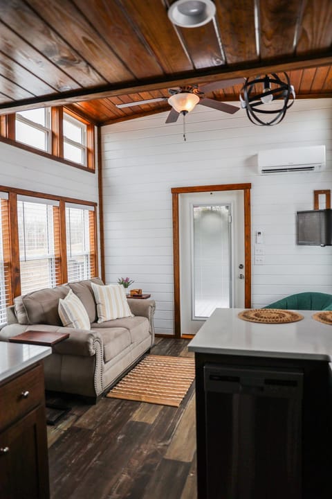 The Family Truckster (In The Pines at KY Lake) 120 Pine Grove Lane, Dover, TN 37058 House in Lake Barkley