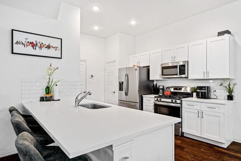 Luxé Living KASA Villa in Irving