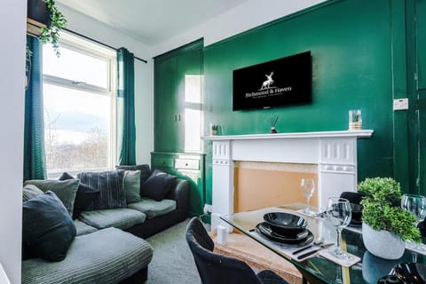 TV and multimedia, Living room, Seating area