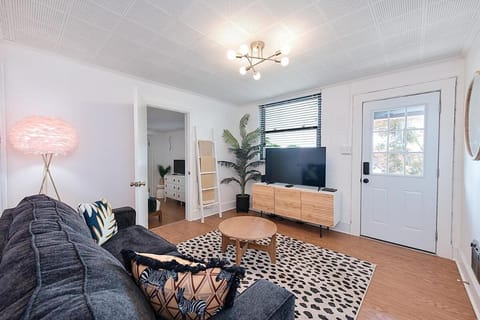 Lake Hickory Trio with Boat Slip House in Hickory