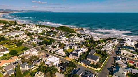 Mountainside Beach House House in Hermanus