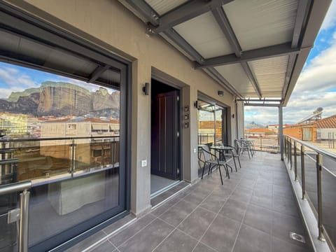 Patio, Natural landscape, View (from property/room), Balcony/Terrace, Mountain view