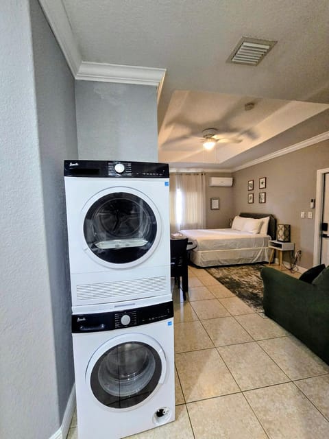 Cozy Green Apartment Apartment in Homestead