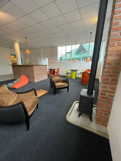 Living room, Seating area, fireplace