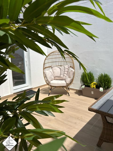 Garden, Balcony/Terrace