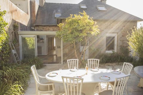 Large house 80m from the port of Paimpol - four bedrooms House in Paimpol