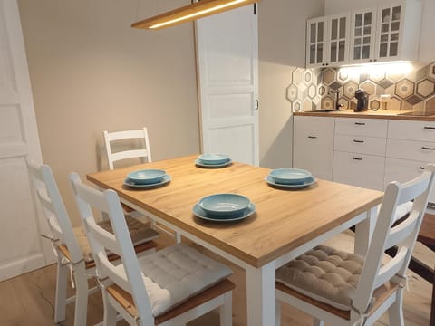Kitchen or kitchenette, kitchen