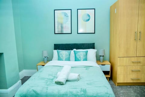 Ravensworth Crescent FREE WIFI - FREE PARKING House in Sunderland