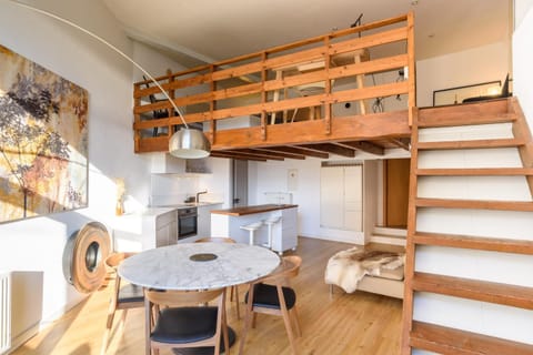 Rue du Centre - Lumineux appartement duplex Centre Montreux Apartment in Montreux