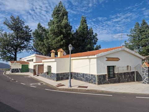 Property building, Street view