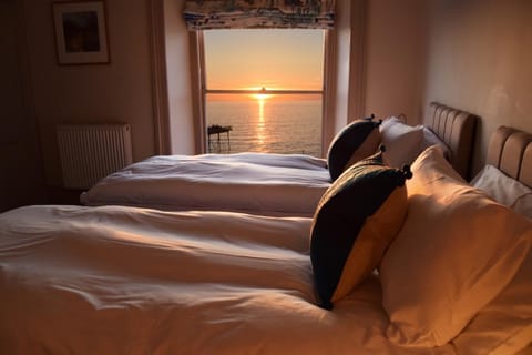 Bedroom, Sea view, Sunset