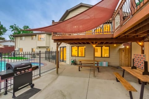 Patio, BBQ facilities