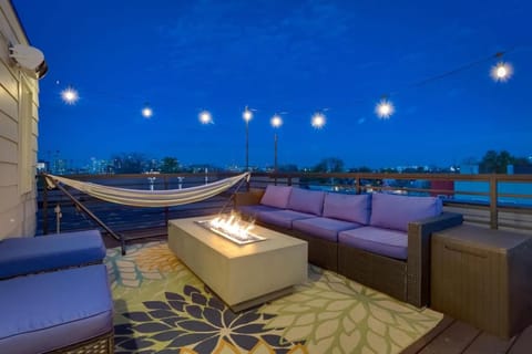 Balcony/Terrace, Living room, fireplace