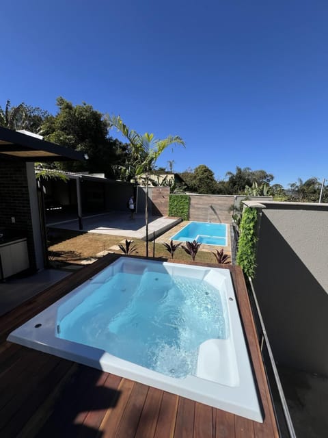 Hot Tub, Swimming pool