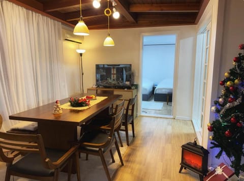 Communal lounge/ TV room, Living room, Dining area