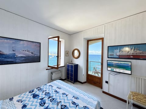 View (from property/room), Balcony/Terrace, Photo of the whole room, Bedroom