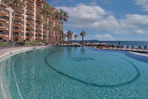 Day, Pool view, Swimming pool, sunbed