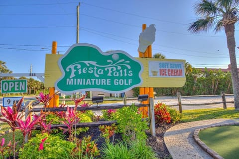 Oceanside complex B35 1 Bed 1 Bath Heated Pool Apartment in Butler Beach