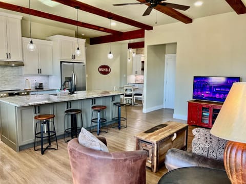 Living room, Dining area, kitchen