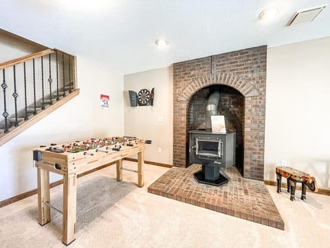 Sunset Mesa Hideaway_hot tub_new renovation House in Colorado Springs