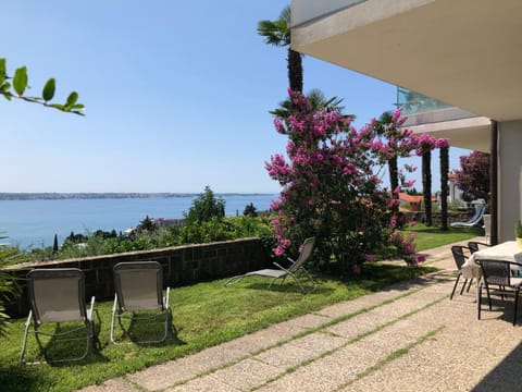 Garden, Balcony/Terrace
