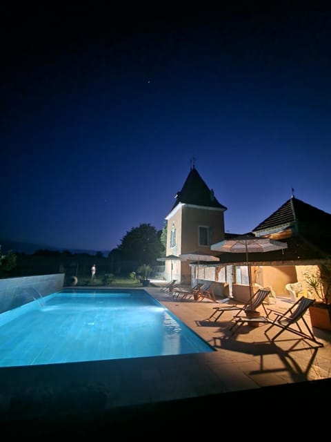 Night, Natural landscape, Swimming pool, sunbed
